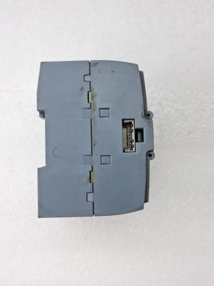 USED SIEMENS 6ES7 223-1BL32-0XB0 SIMATIC S7-1200DIGITAL I/O MODULE SM 1223 DC/DC